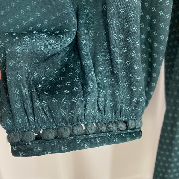 Like new, worn once, really cute on, with boots, ankle booties or flats - Picture 4 of 4